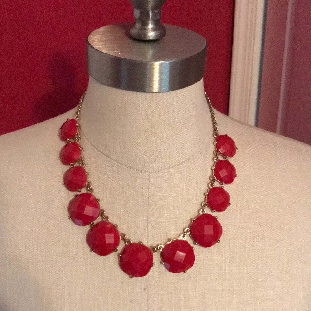 Women’s necklace